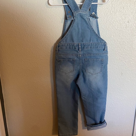 4T like new toddler girls overalls - Picture 3 of 4